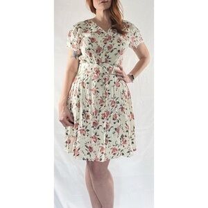 90’s Vintage ‘Styleworks’ White Floral Button Up Fit and Flare Dress